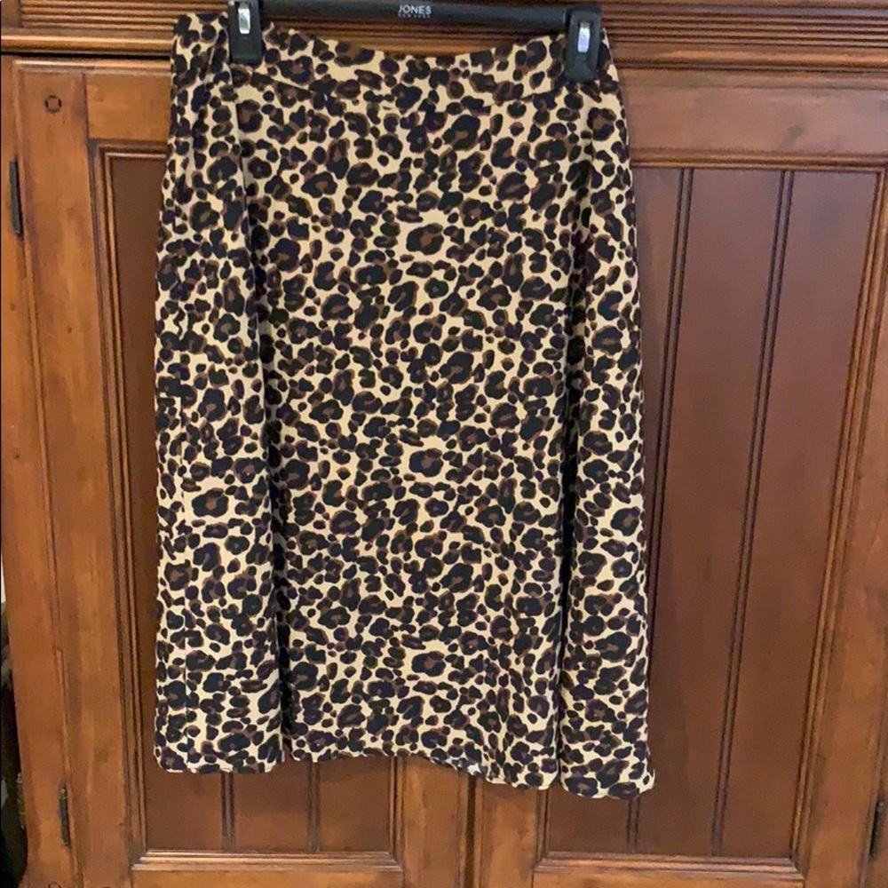 Loft Leopard skirt